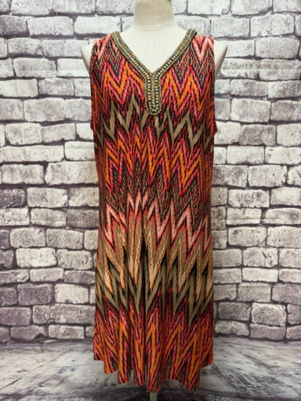 Sandra Darren Orange, Pink, Ivory & Black V-Neck Dress Size PXL